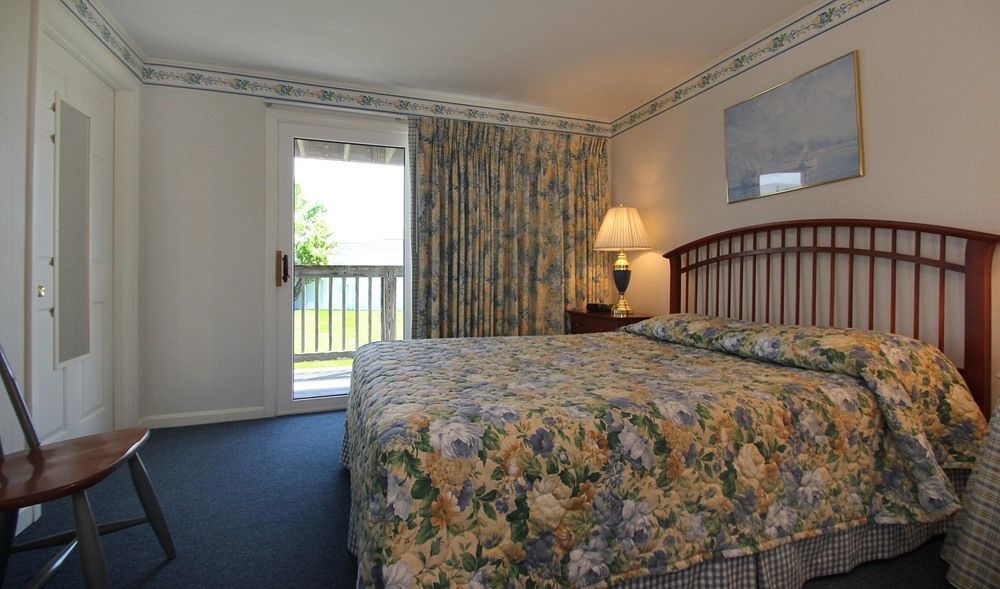 Colonial Acres Resort ウェスト・ヤーマス エクステリア 写真