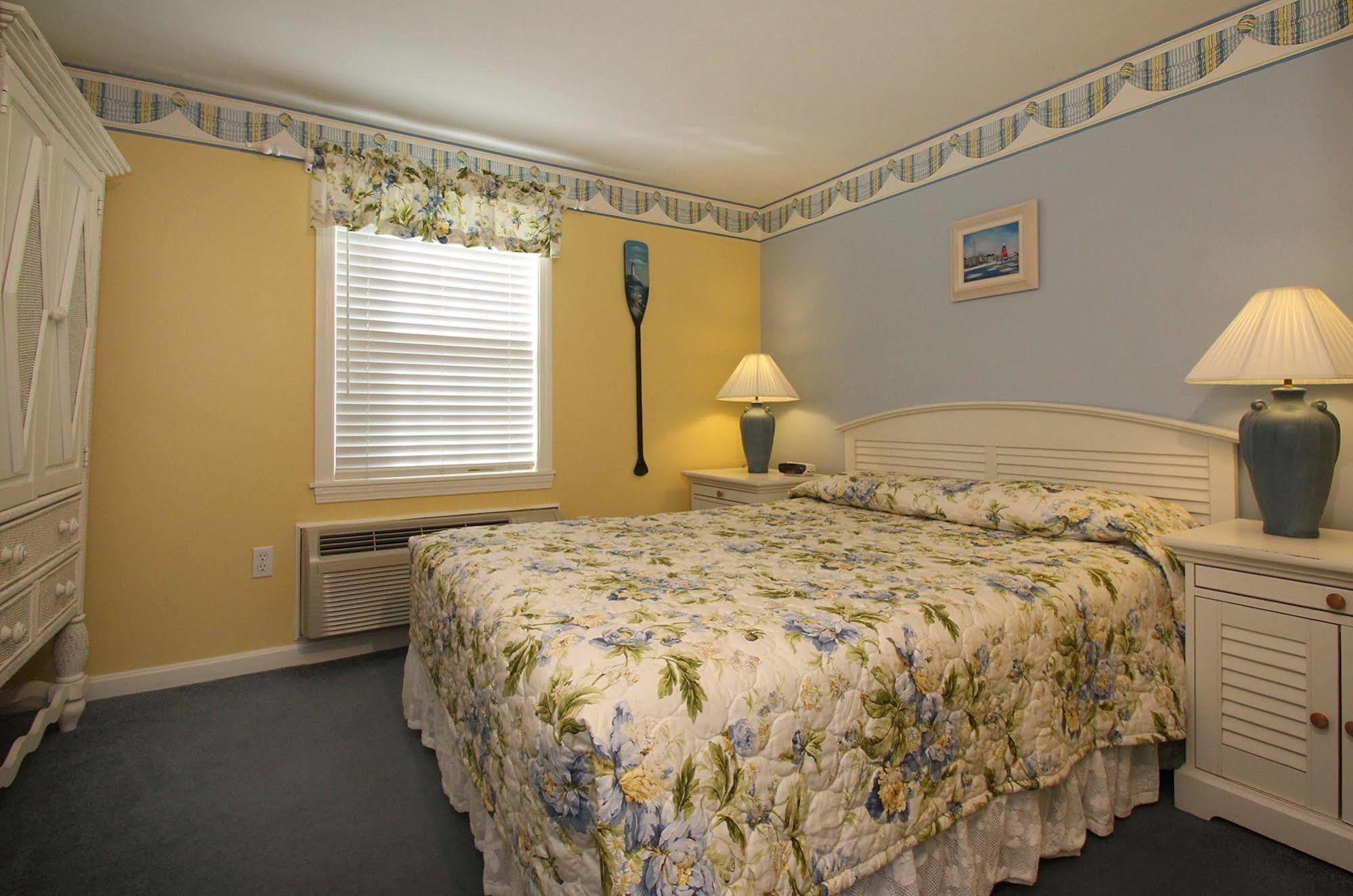Colonial Acres Resort ウェスト・ヤーマス エクステリア 写真