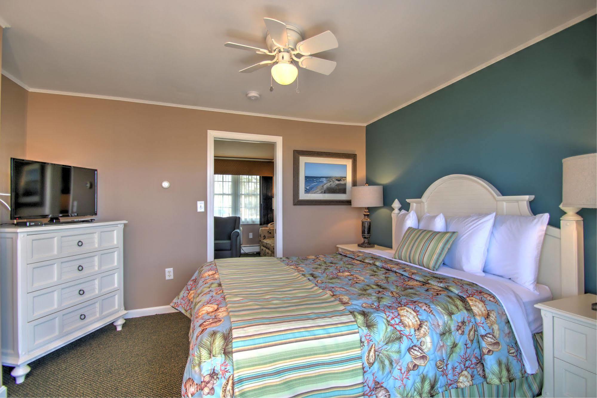 Colonial Acres Resort ウェスト・ヤーマス エクステリア 写真