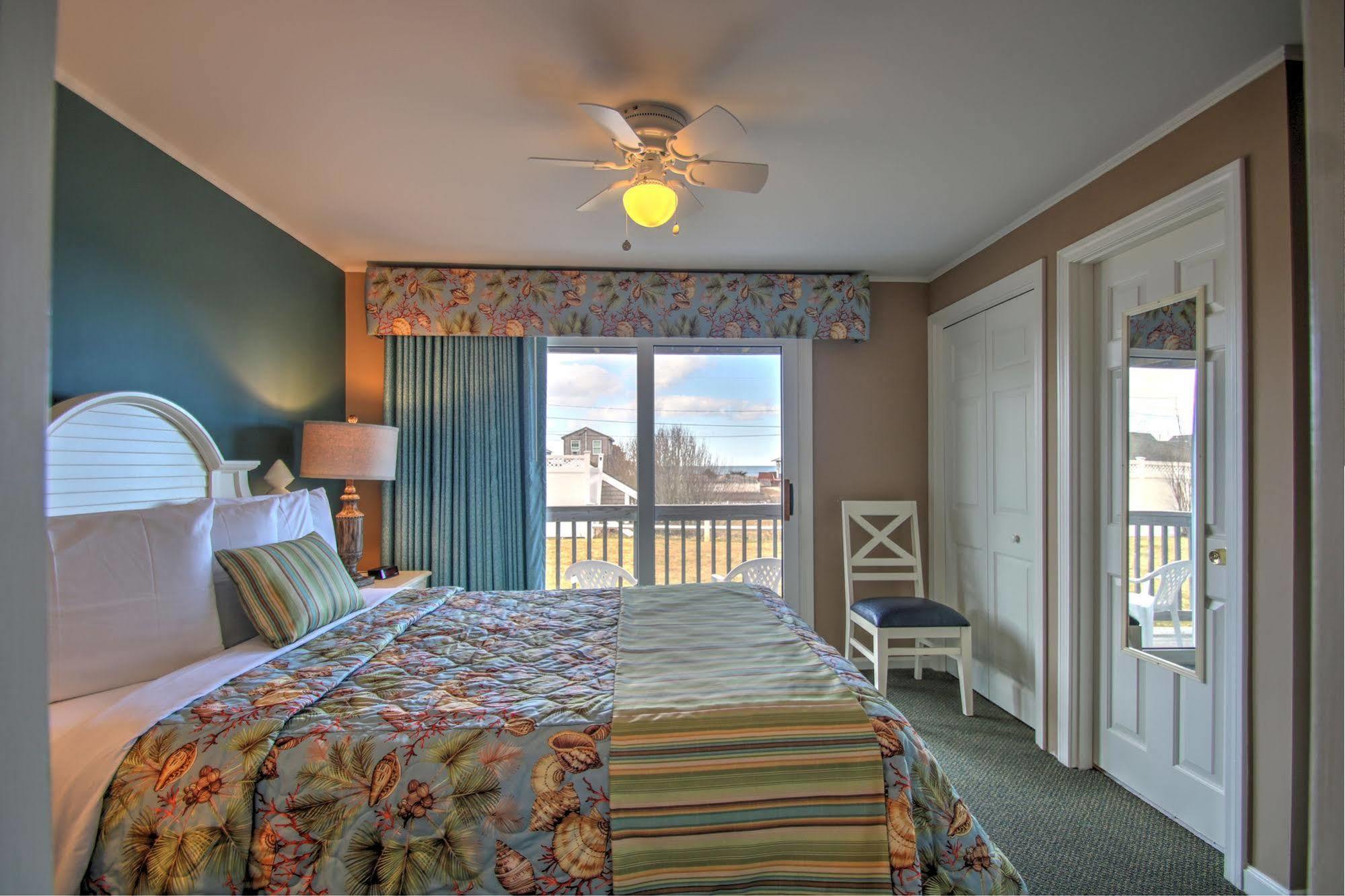 Colonial Acres Resort ウェスト・ヤーマス エクステリア 写真